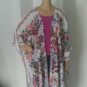 NWOT Floral Kimono